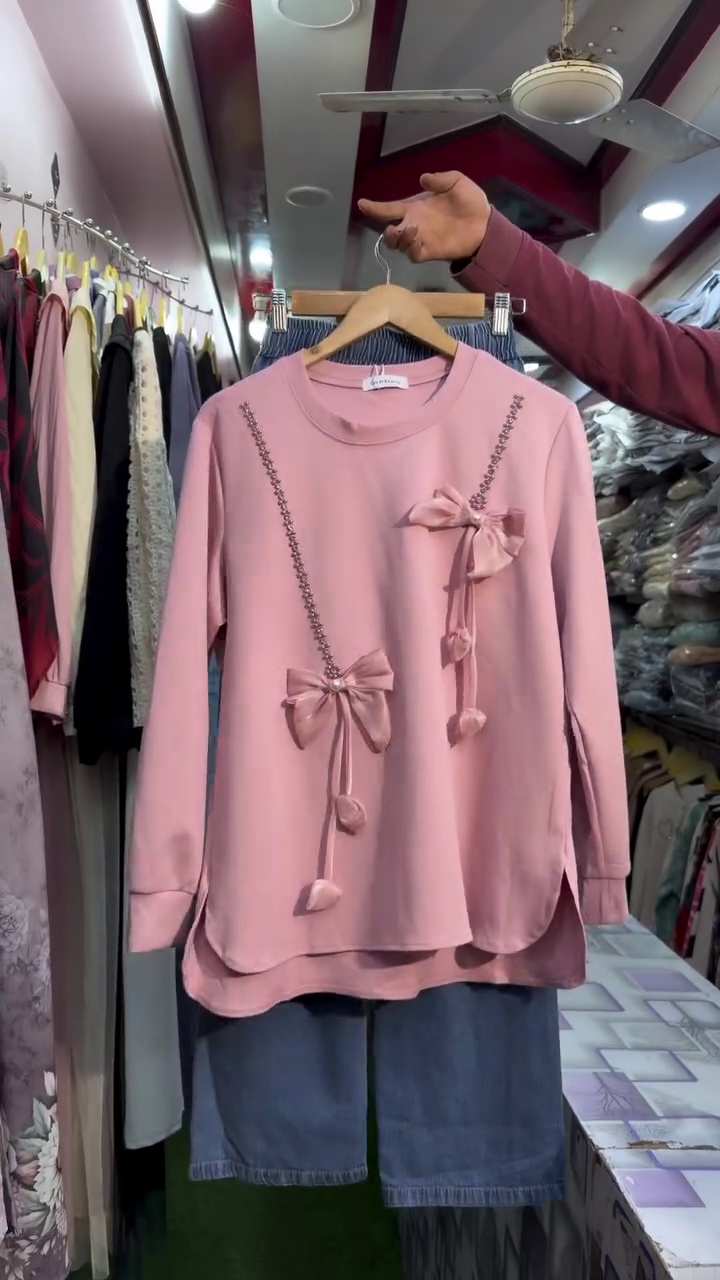 Cute Pink Bow Sweatshirt Co-ord Set – Trendy Winterwear Combo