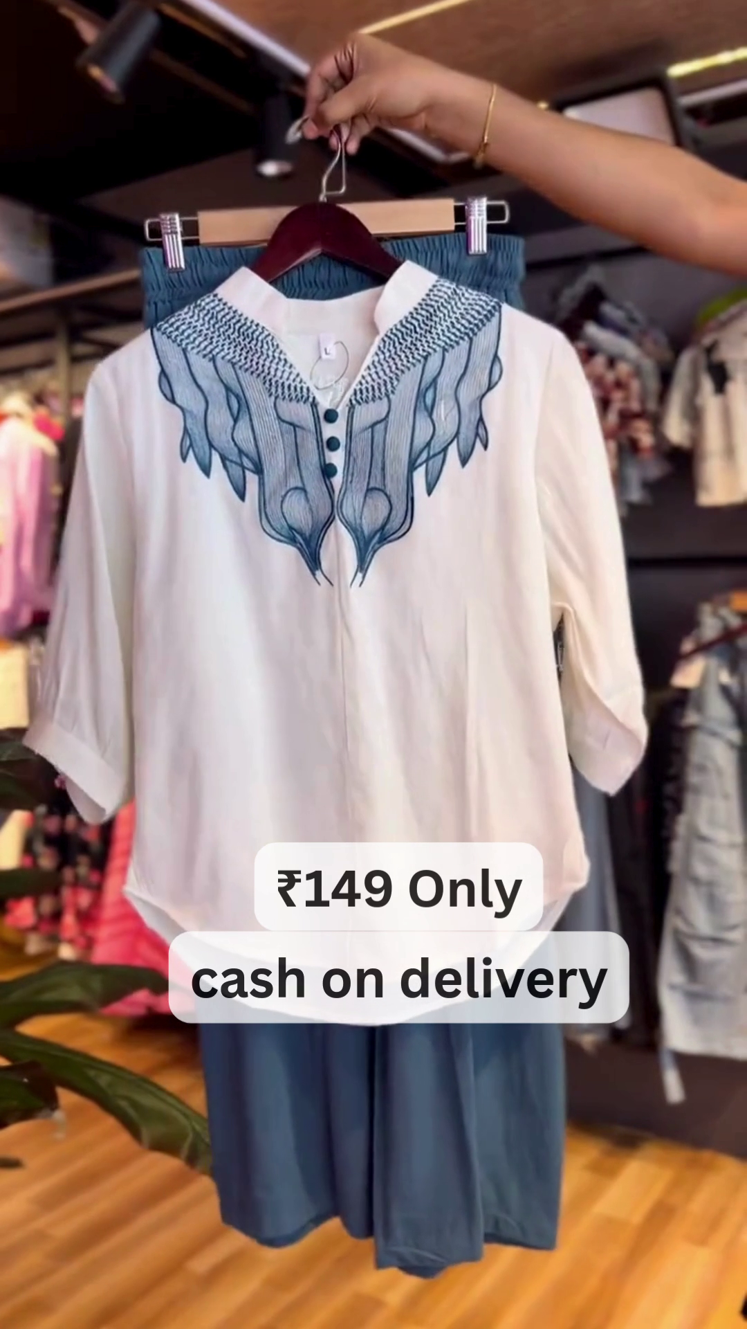 Elegant White & Blue Embroidered Kurti Set – Graceful Everyday Ethnic