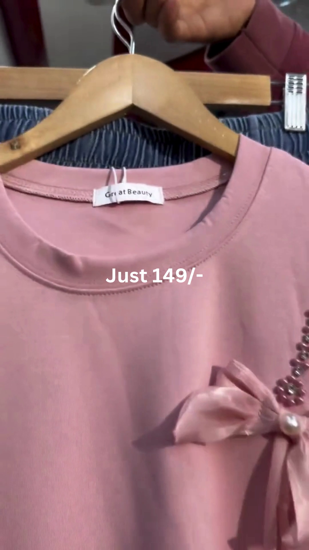 Elegant Pink Top with Bow & Pearl Detail – Soft Feminine Charm