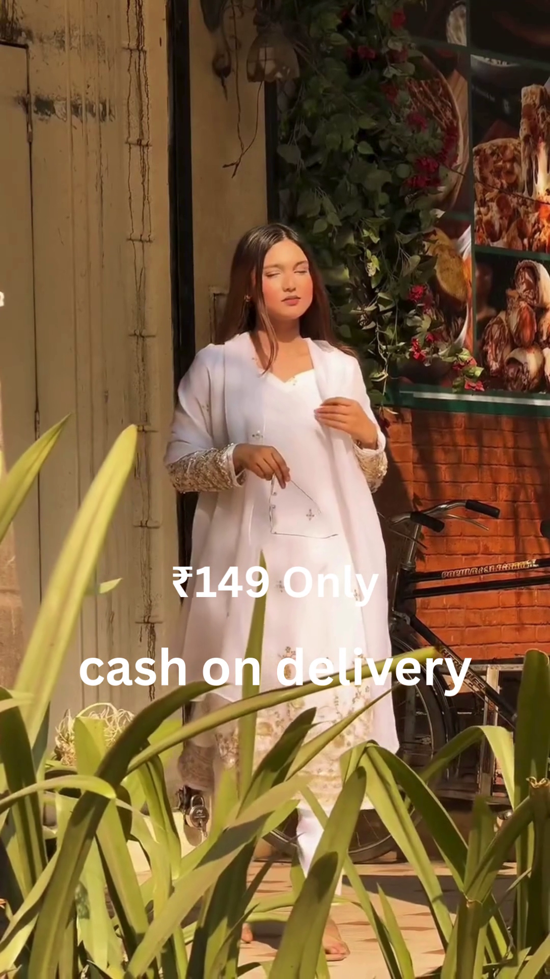 Graceful White Ethnic Suit – Timeless Elegance