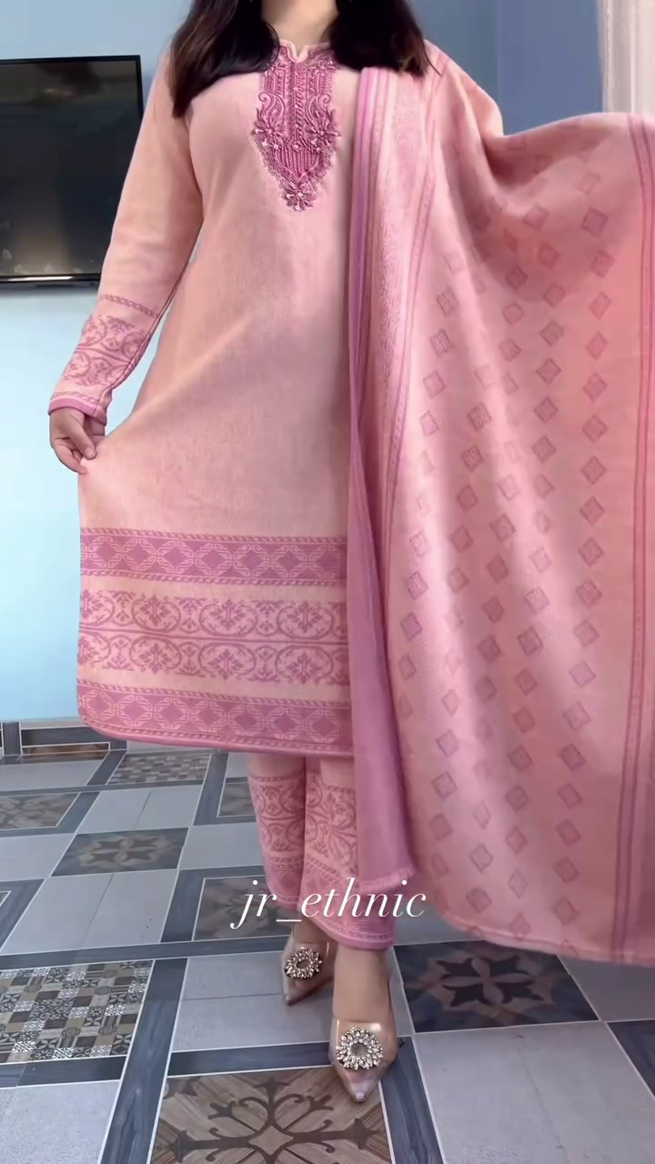 Blush Pink Jacquard Suit Set – Soft Feminine Elegance