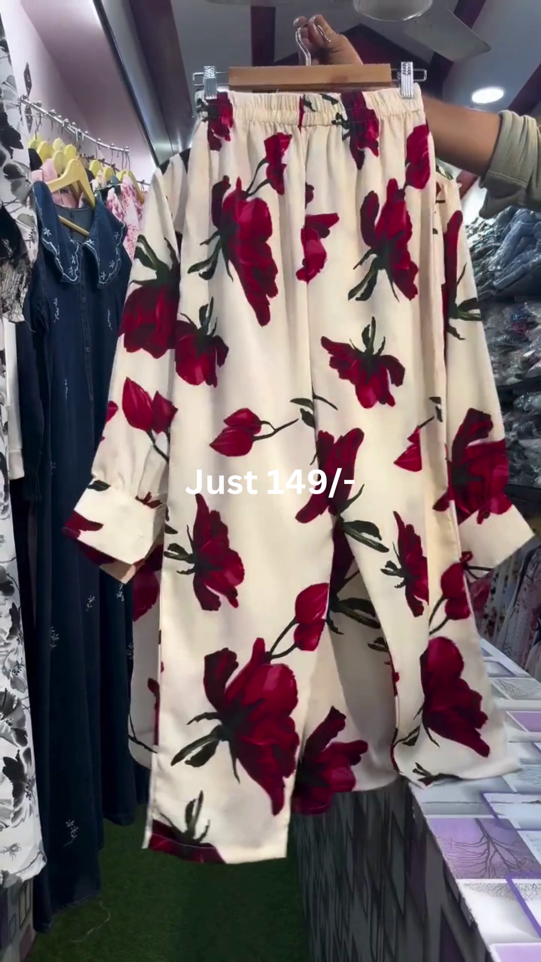 Trendy Floral Shirt Dress – Stylish Casual Fashion 🌹
