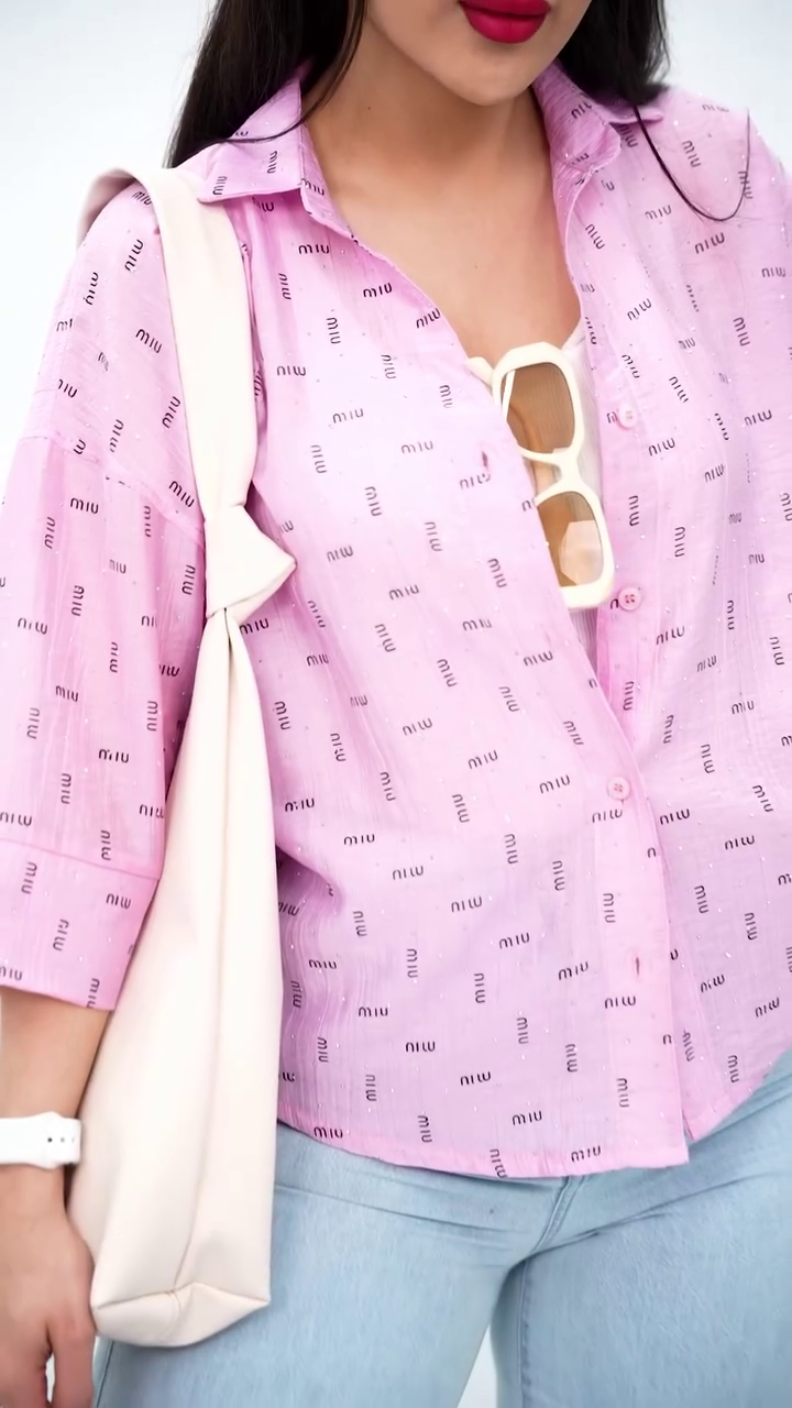 Stylish Pink Casual Shirt with Minimal Print