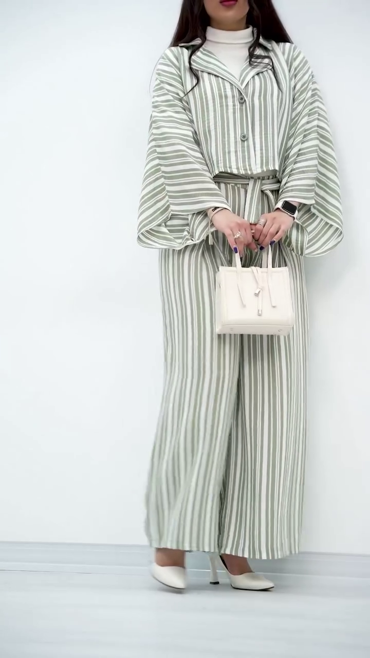 Elegant Striped Co-Ord Set with Wide-Leg Pants