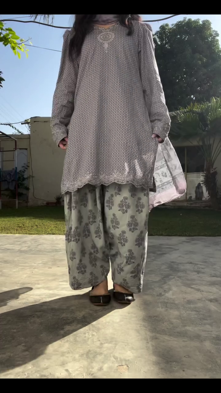 🌿 Graceful Comfort – Printed Kurta with Palazzo