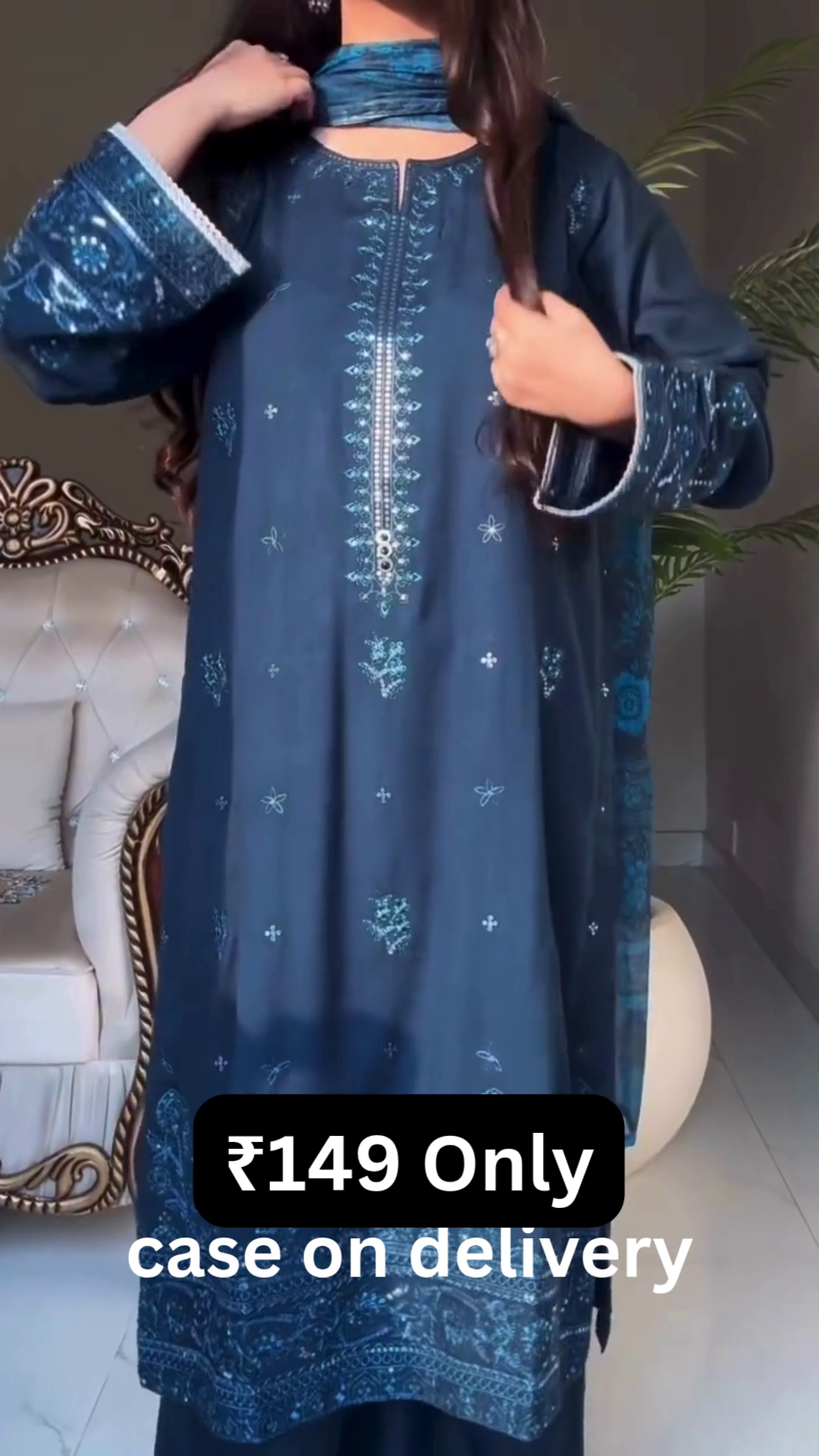 💙 Royal Flow – Premium Dupatta Style Look