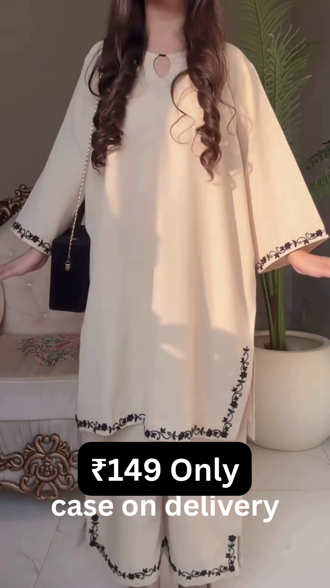 🤍 Classy Comfort – White Kurta Set with Elegant Touch