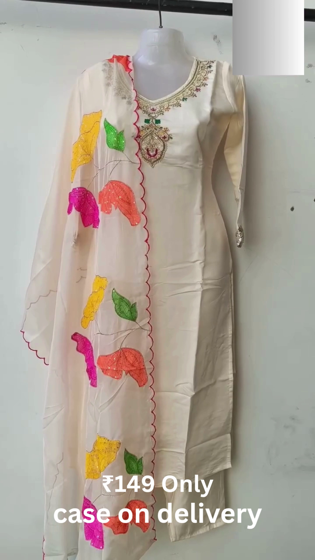 Designer Suit with Colorful Dupatta – Festive Ready Style 💖