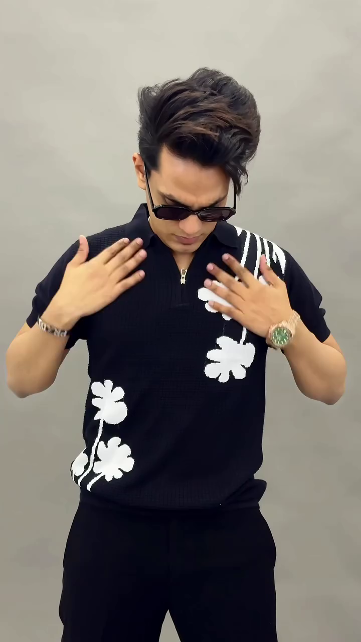 Beige Floral Polo T-Shirt – Smart Casual Men’s Style 🌿