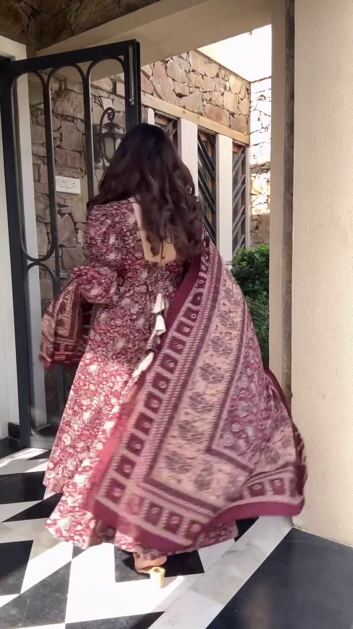Maroon Floral Ethnic Set – Classic Desi Charm ❤️🌿