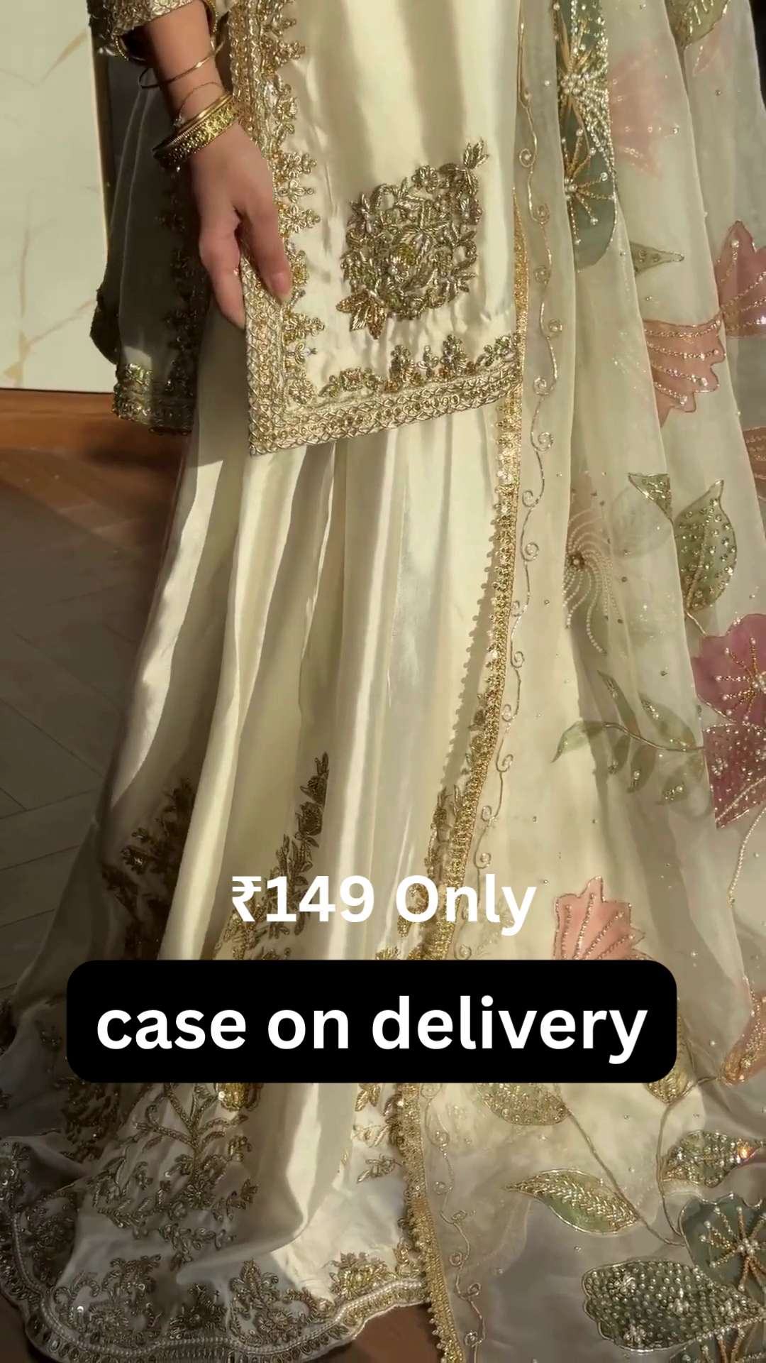 Royal Ivory Embroidered Lehenga – Pure Elegance ✨👑