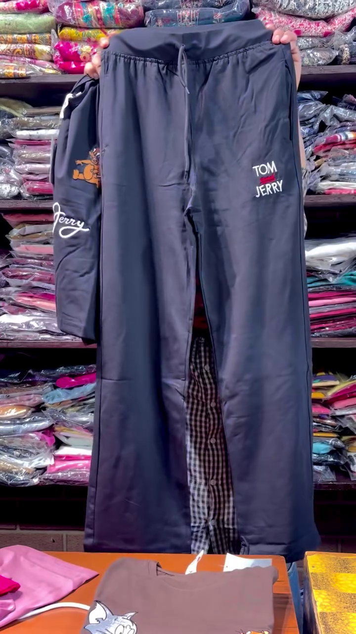 Tom & Jerry Track Pants – Fun, Comfortable & Everyday Ready 🤎🔥