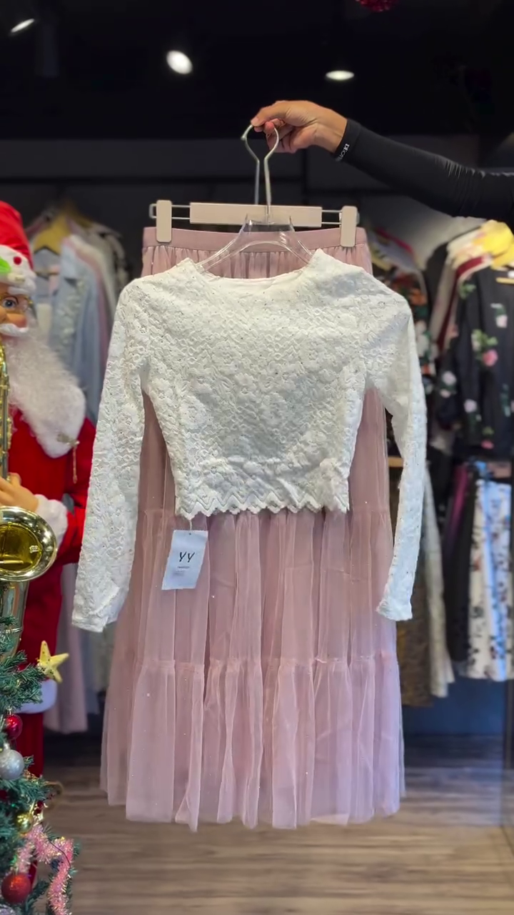 Chic White Lace & Blush Dress – Princess Style Elegance