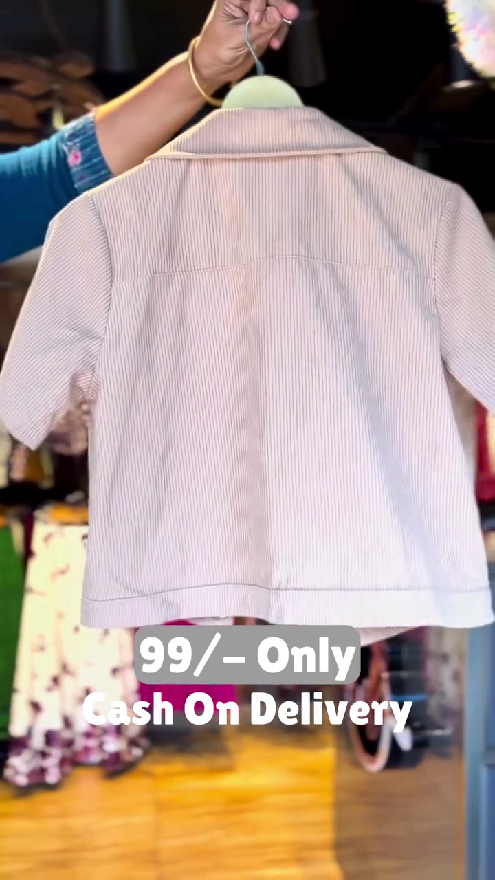 Trendy Cream Corduroy Jacket with Striped Inner – Casual Chic