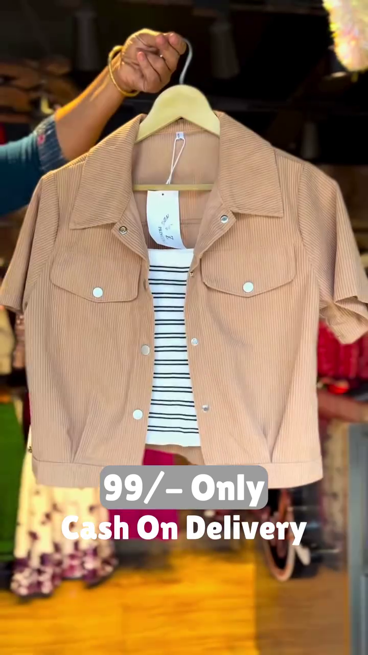 Trendy Cream Corduroy Jacket with Striped Inner – Casual Chic