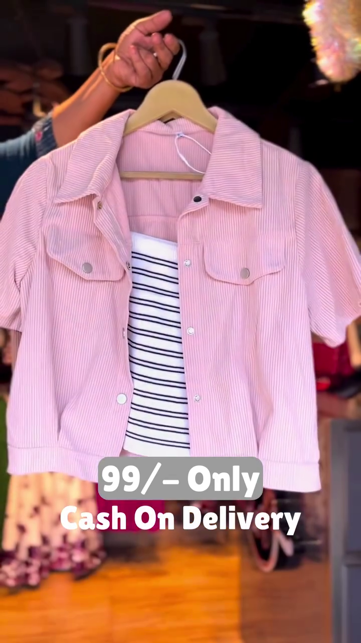 Trendy Cream Corduroy Jacket with Striped Inner – Casual Chic